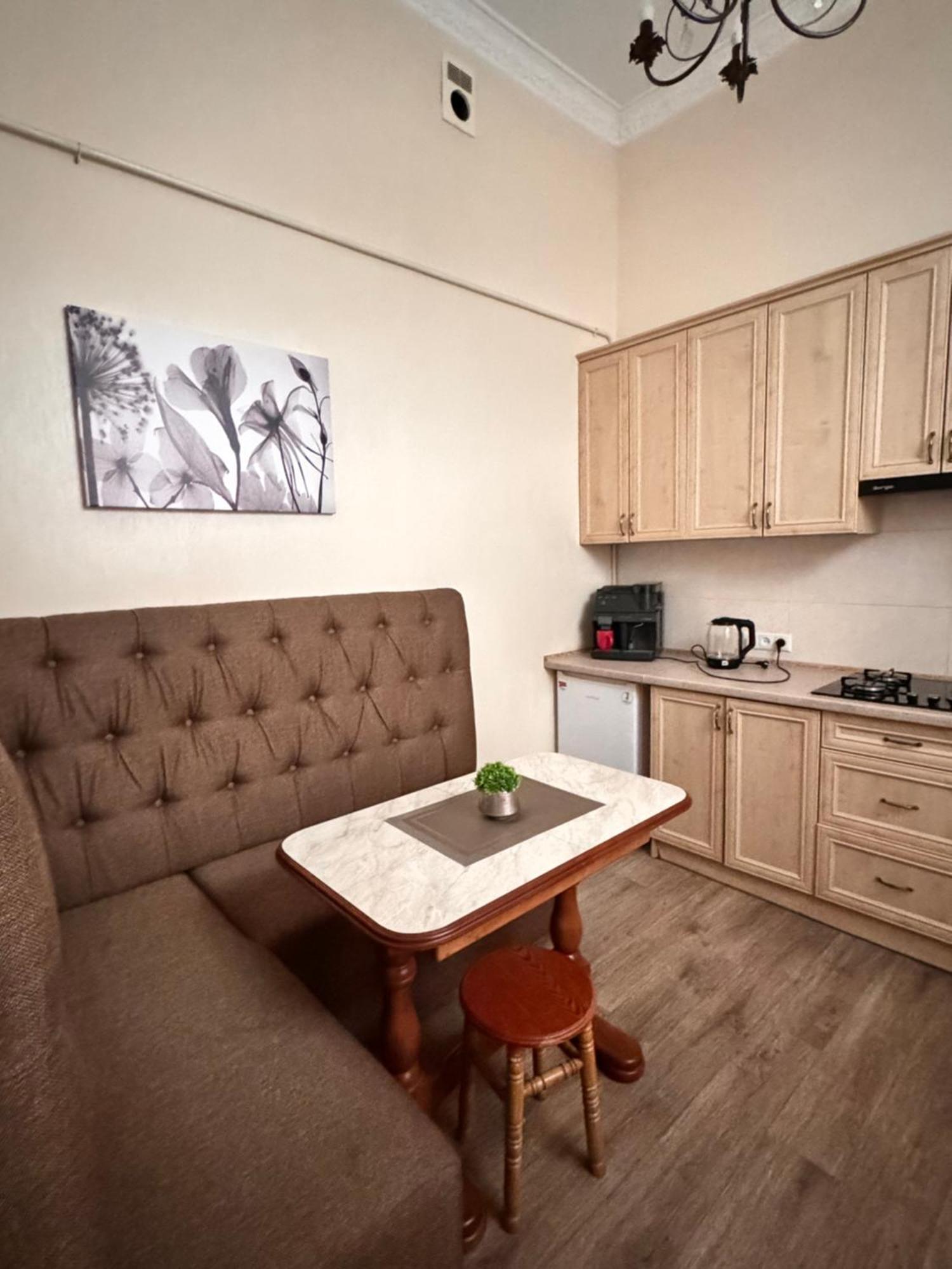 Apartamenty Kulisha 25 Lviv Exterior foto