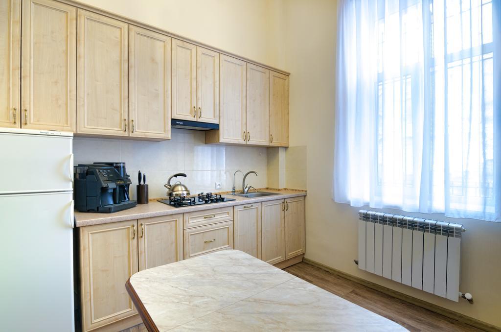 Apartamenty Kulisha 25 Lviv Exterior foto